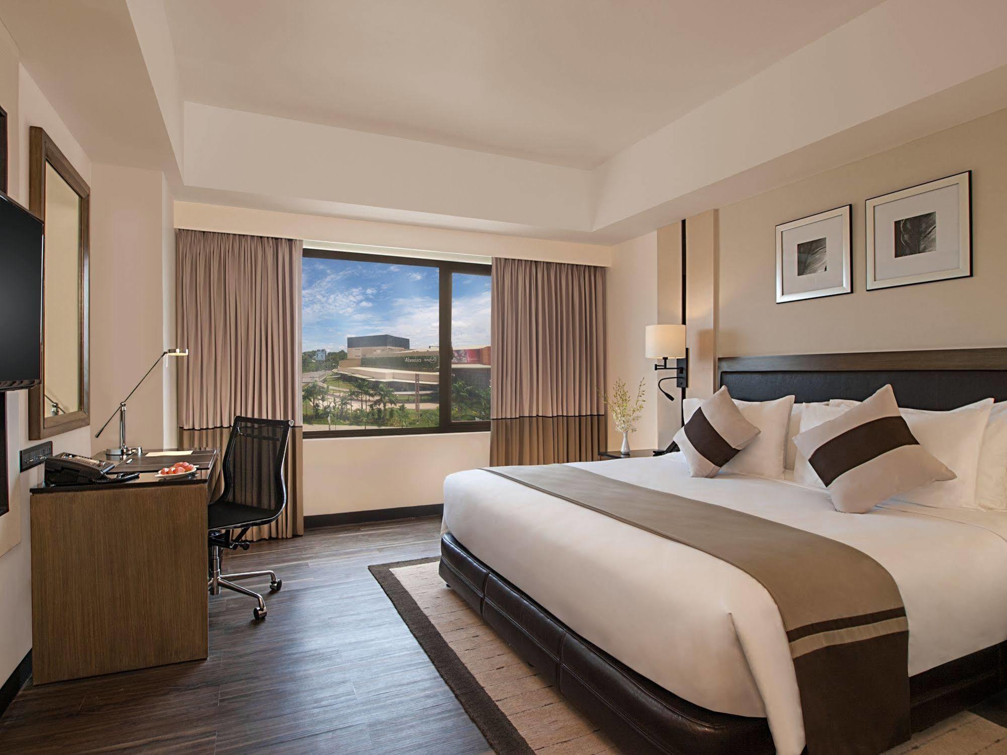 Seda Centrio Hotel Кагаян де Оро Екстериор снимка