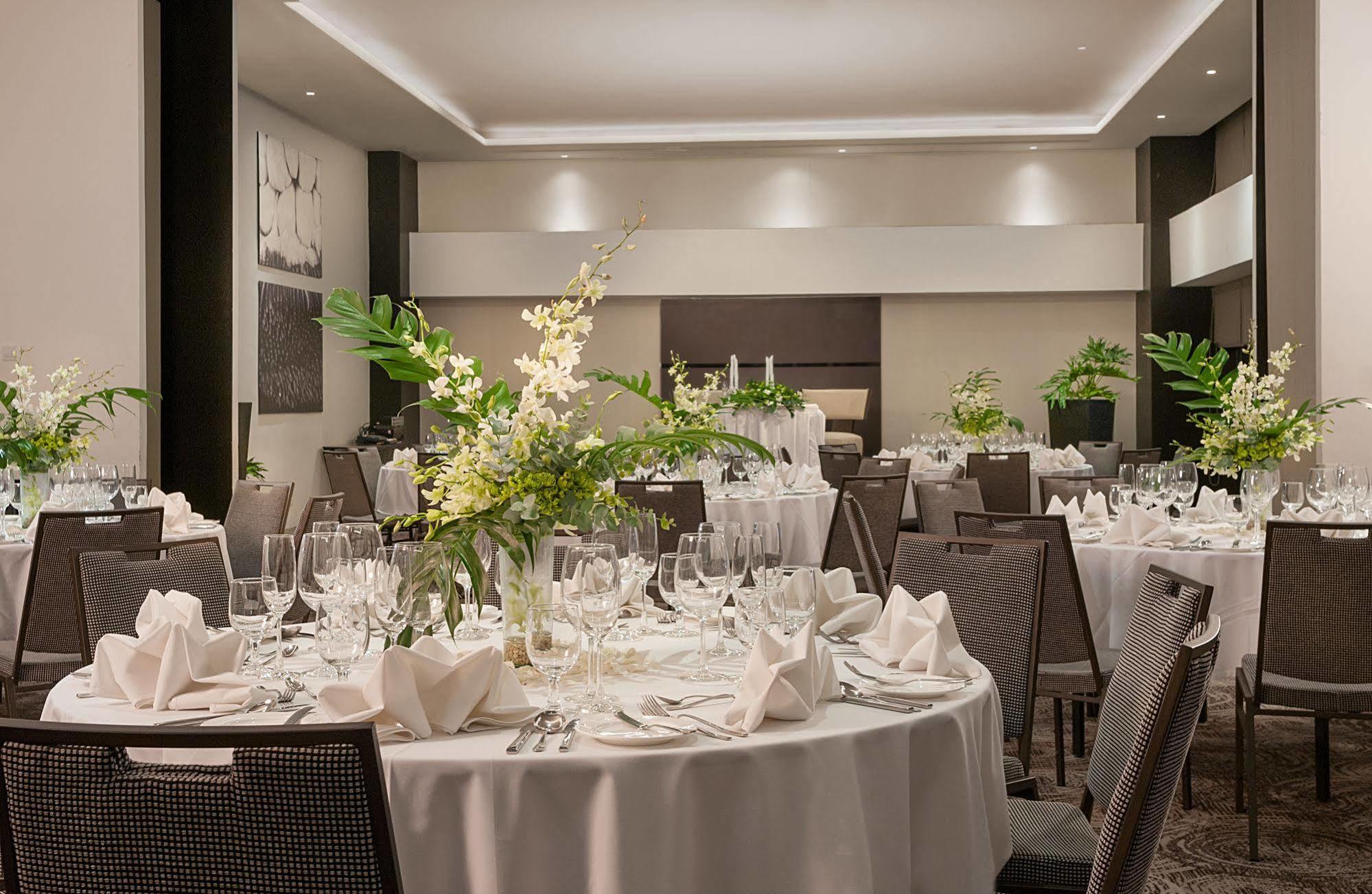 Seda Centrio Hotel Кагаян де Оро Екстериор снимка